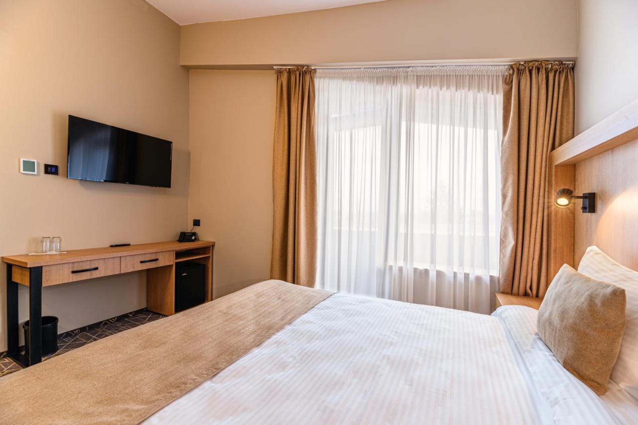 Hotel Central Pascani Dış mekan fotoğraf