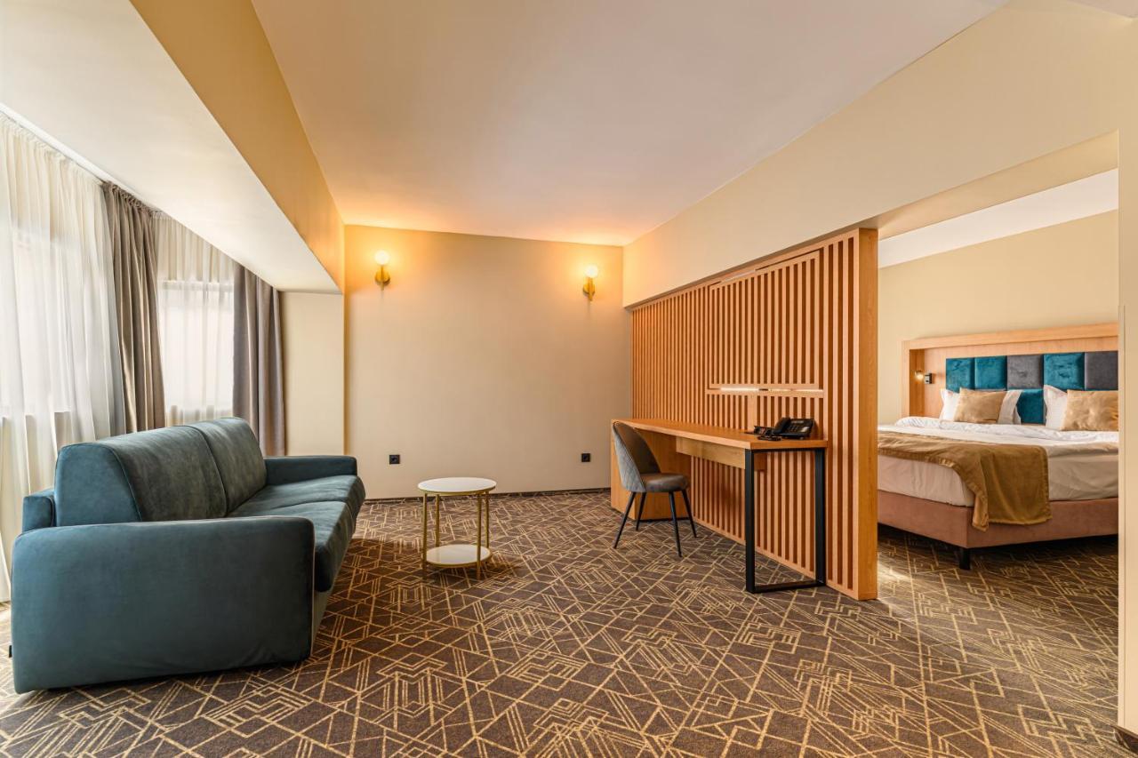 Hotel Central Pascani Dış mekan fotoğraf