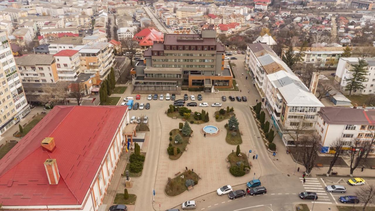 Hotel Central Pascani Dış mekan fotoğraf