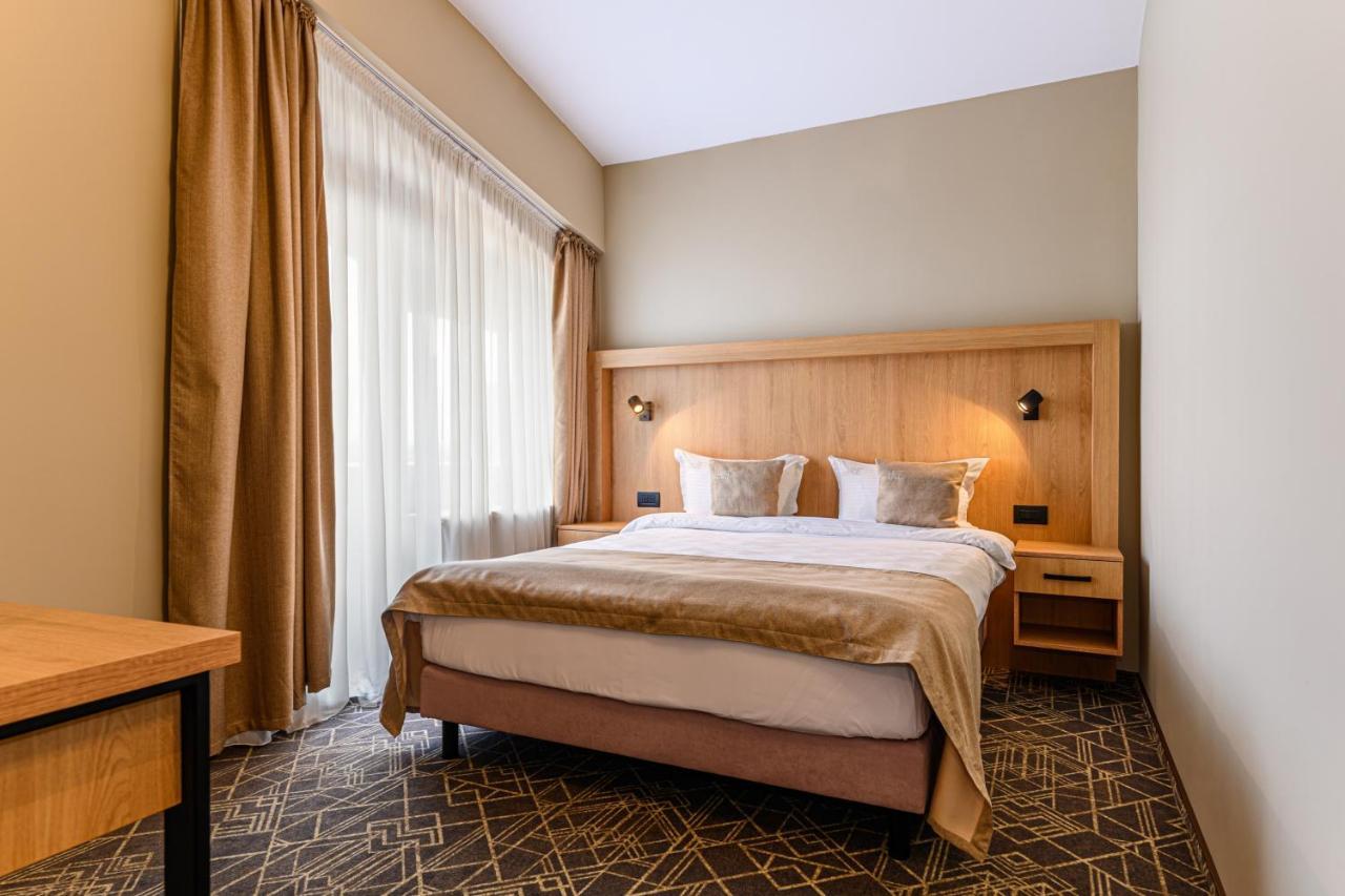 Hotel Central Pascani Dış mekan fotoğraf