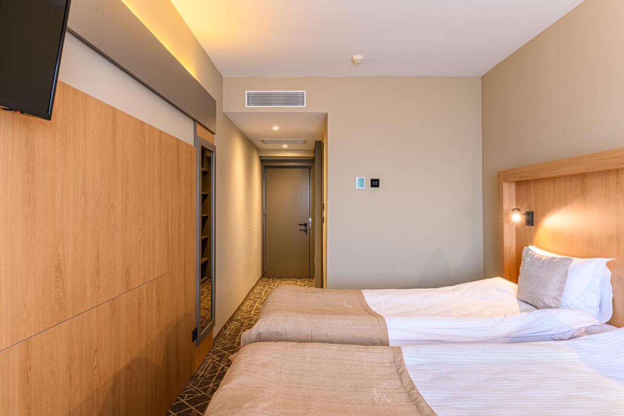 Hotel Central Pascani Dış mekan fotoğraf
