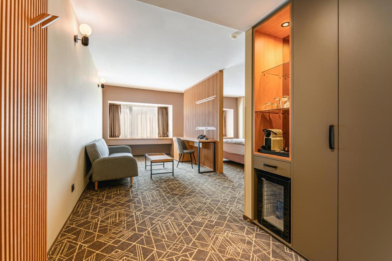 Hotel Central Pascani Dış mekan fotoğraf
