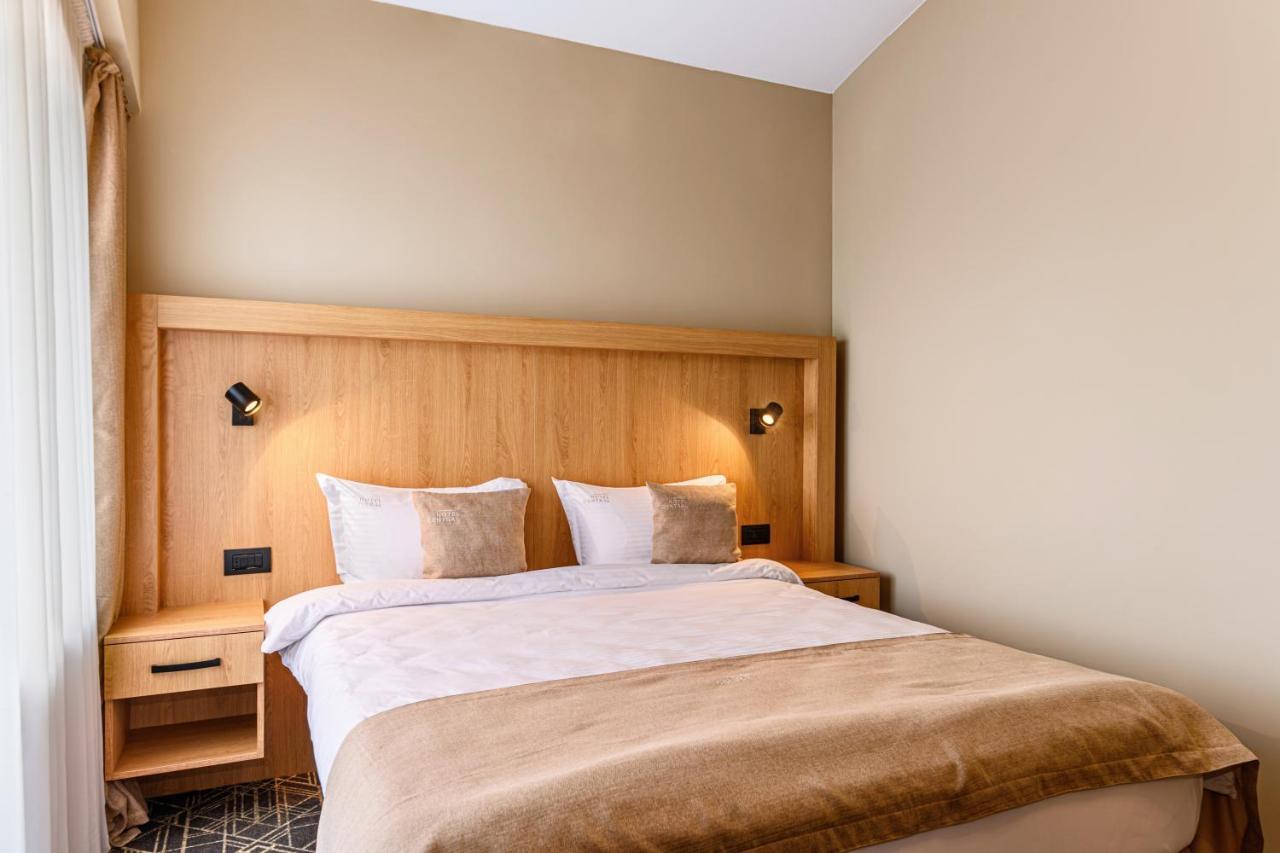 Hotel Central Pascani Dış mekan fotoğraf