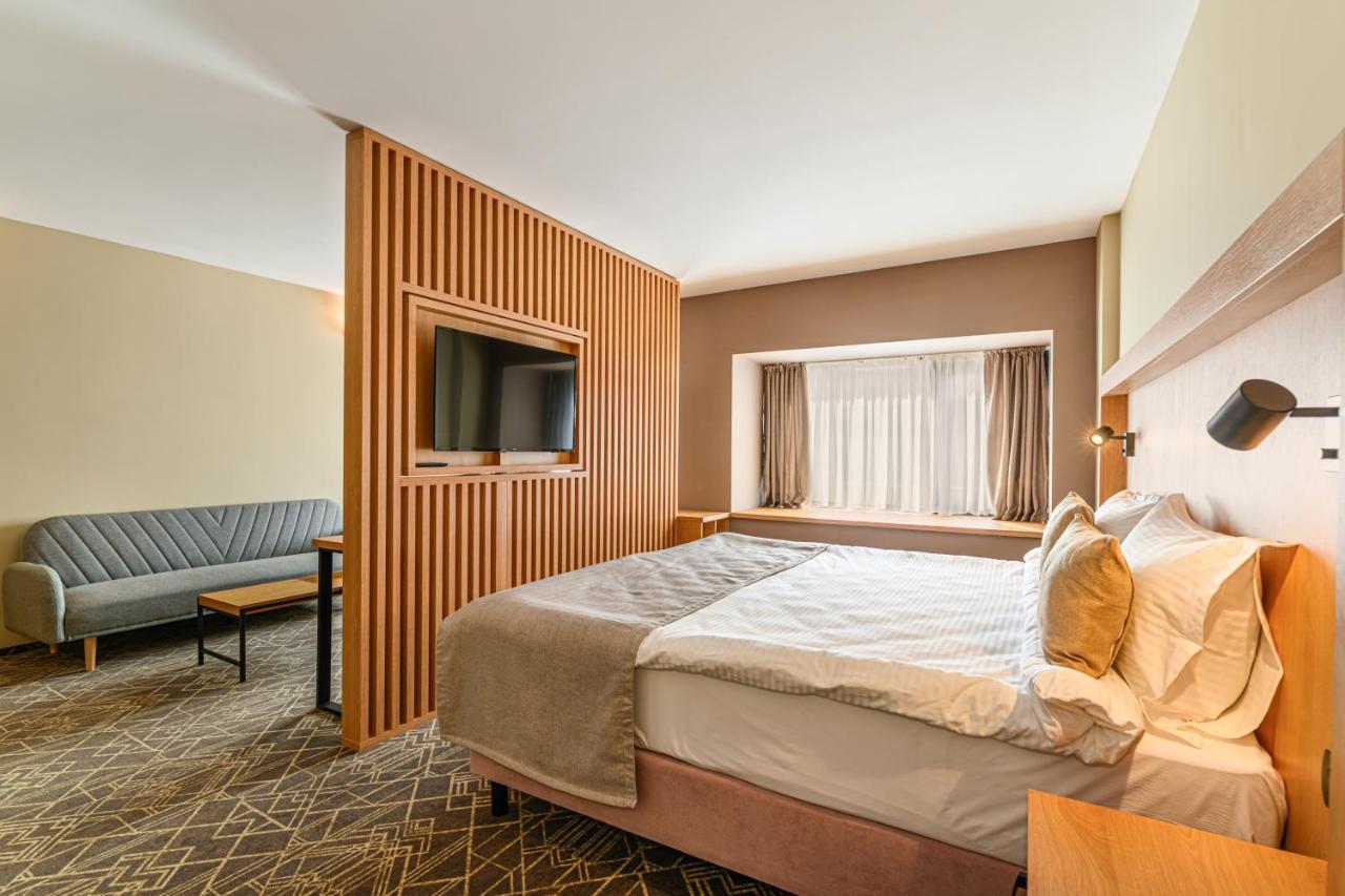 Hotel Central Pascani Dış mekan fotoğraf