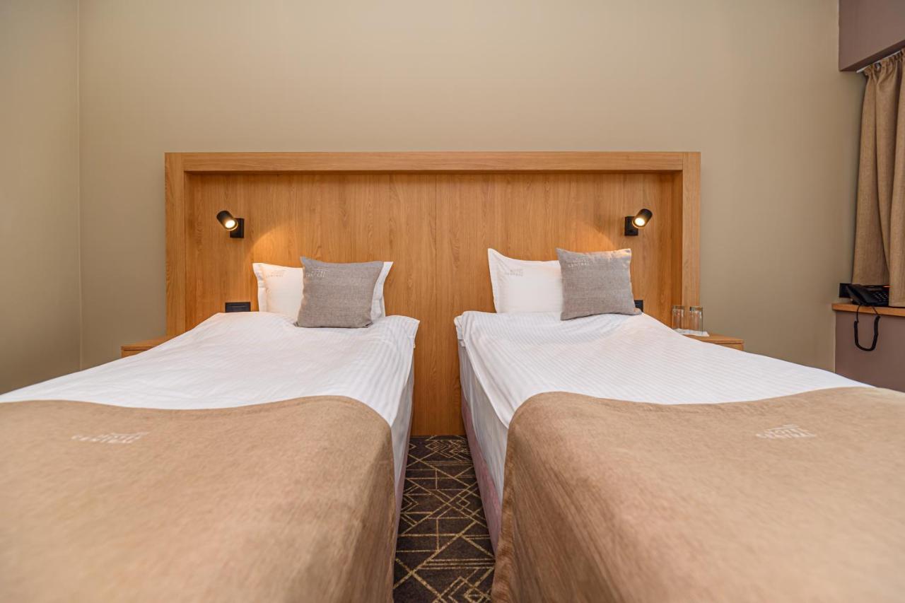 Hotel Central Pascani Dış mekan fotoğraf