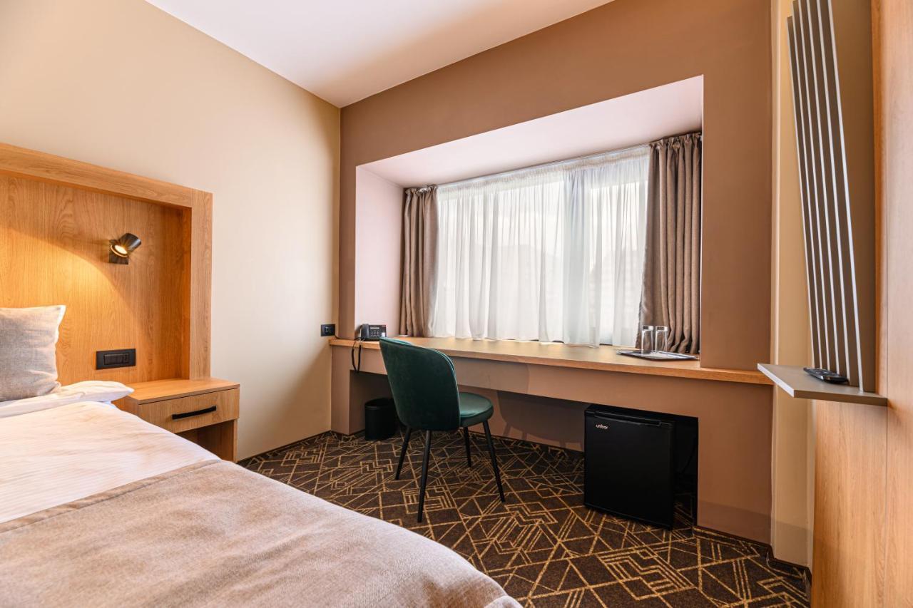 Hotel Central Pascani Dış mekan fotoğraf
