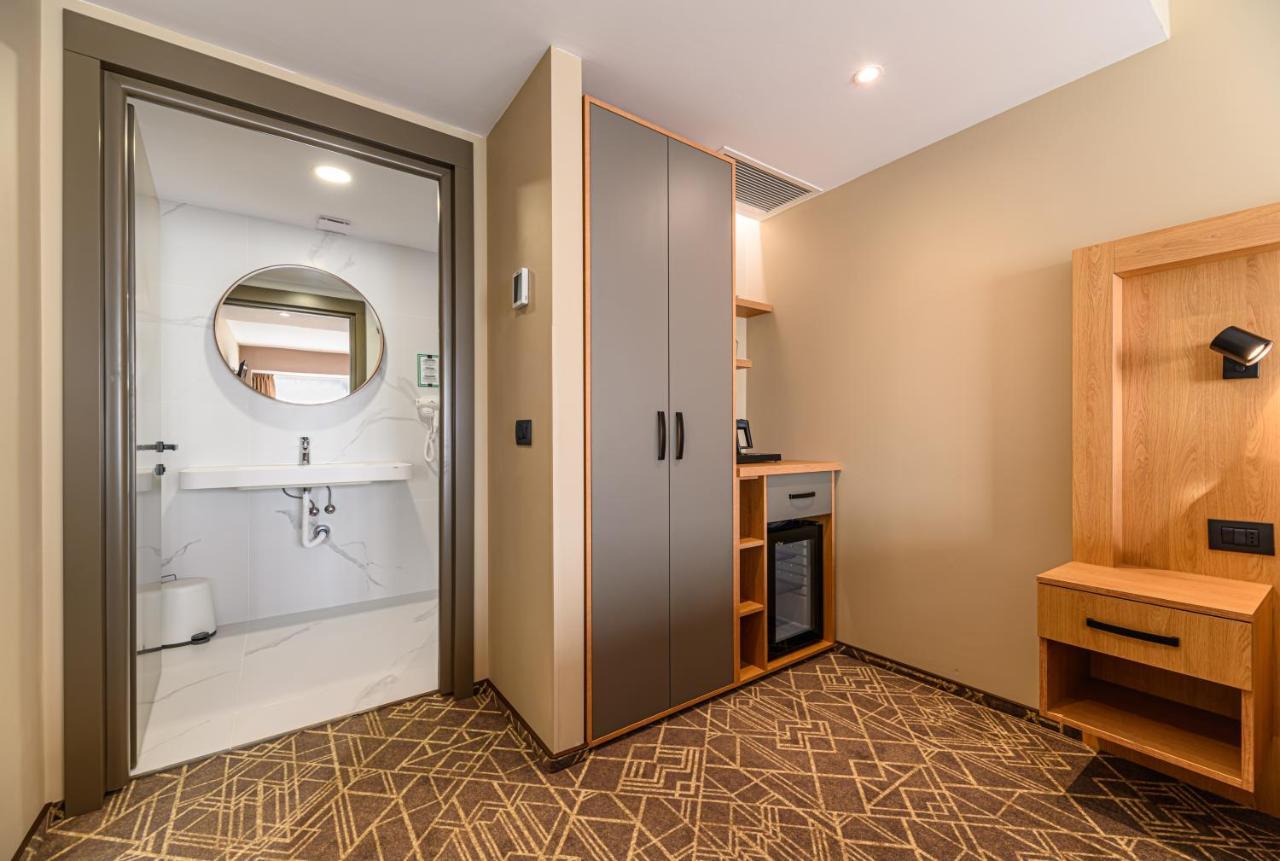 Hotel Central Pascani Dış mekan fotoğraf