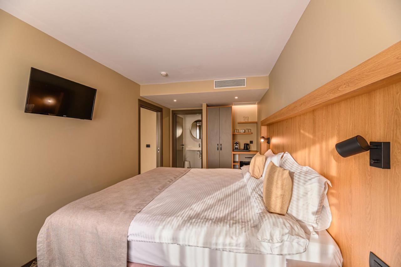 Hotel Central Pascani Dış mekan fotoğraf