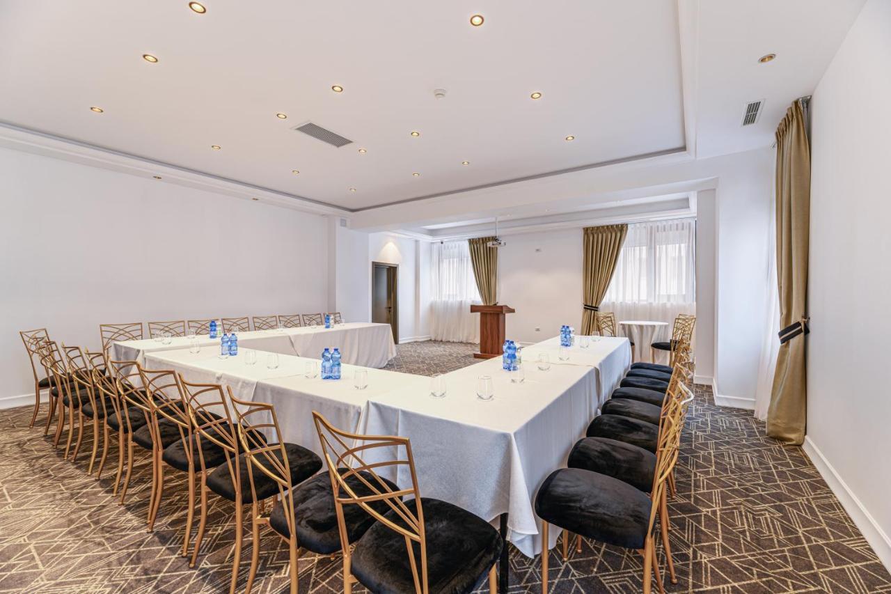 Hotel Central Pascani Dış mekan fotoğraf
