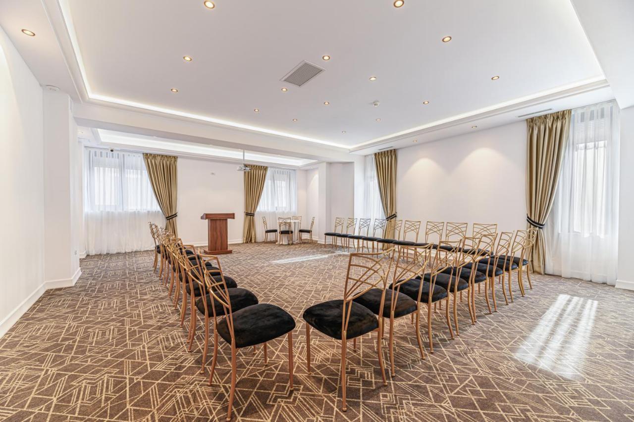 Hotel Central Pascani Dış mekan fotoğraf